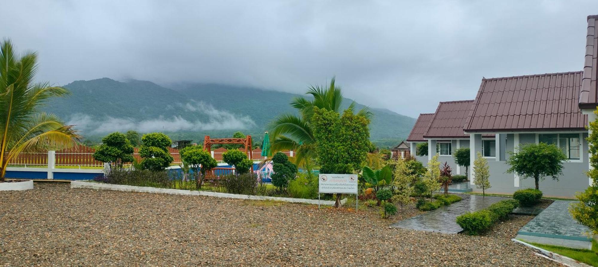 Poonsap Homestay Нан Экстерьер фото