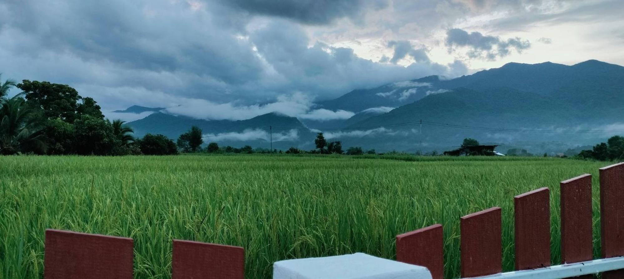 Poonsap Homestay Нан Экстерьер фото